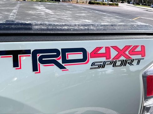 Used 2023 Toyota Tacoma TRD Sport w/ Advanced Technology Package image 10