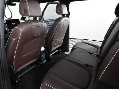 New 2025 Volkswagen ID. Buzz Pro S RWD image 35