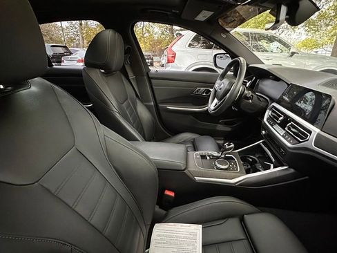 Used 2019 BMW 330i Sedan w/ Premium Package image 5