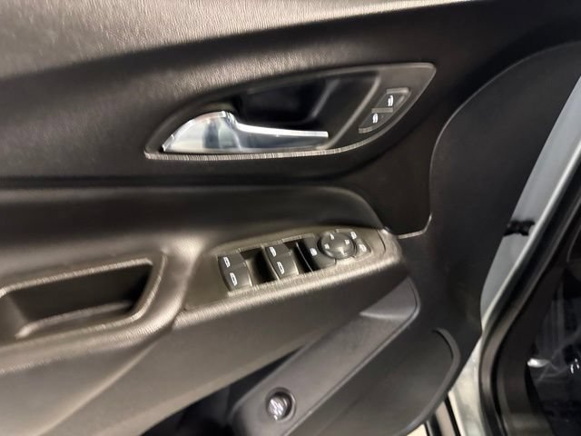 Used 2024 Chevrolet Equinox LT AWD/4WD image 40