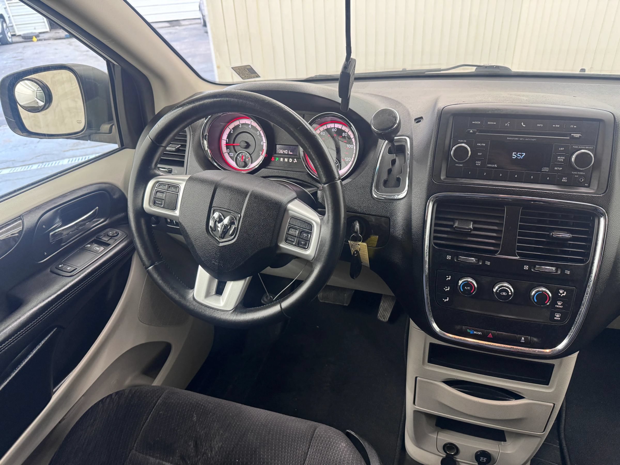Used 2014 RAM C/V Tradesman w/ UConnect Hands-Free Group FWD image 14