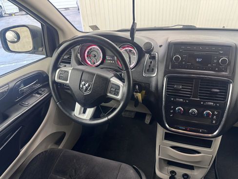 Used 2014 RAM C/V Tradesman w/ UConnect Hands-Free Group image 14