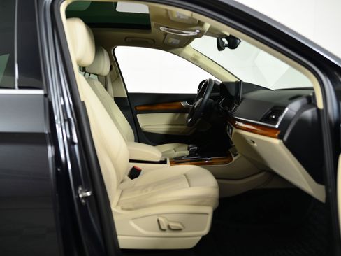 Certified 2023 Audi Q5 2.0T Premium Plus w/ Premium Plus Package image 19