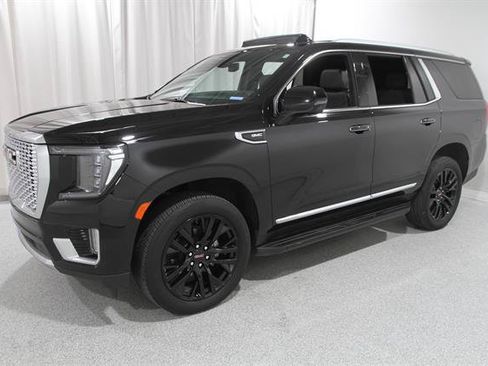 Used 2024 GMC Yukon Denali w/ Max Trailering Package AWD/4WD image 3