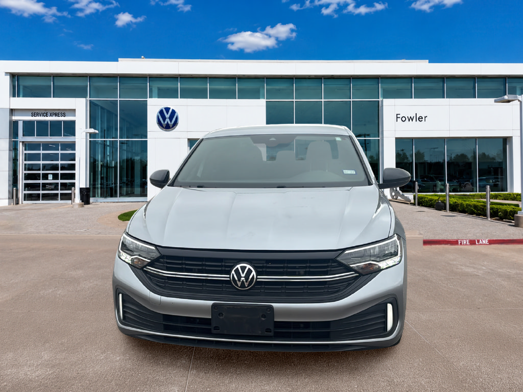 Used 2023 Volkswagen Jetta Sport FWD image 2