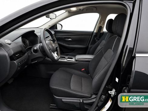 Used 2024 Nissan Sentra SV FWD image 8