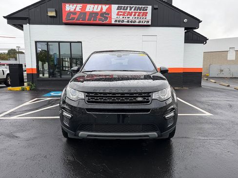 Used 2017 Land Rover Discovery Sport HSE Luxury image 2