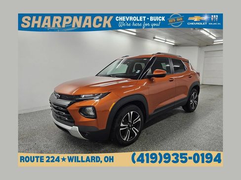Used 2022 Chevrolet TrailBlazer LT w/ LPO, Blackout Package FWD image 1