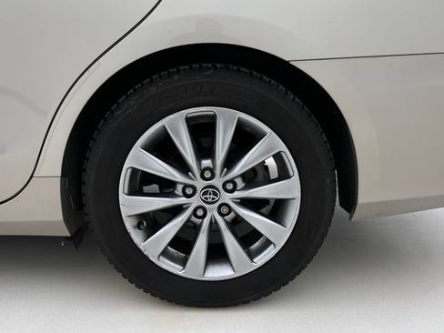 Used 2015 Toyota Camry XLE image 26