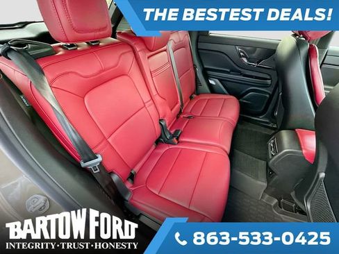 Used 2025 Lincoln Corsair Reserve image 27