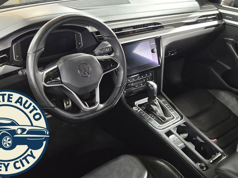 Used 2021 Volkswagen Arteon SEL Premium image 10