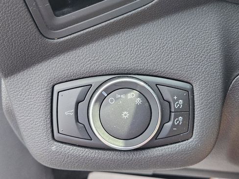 Used 2017 Ford Escape S FWD image 11