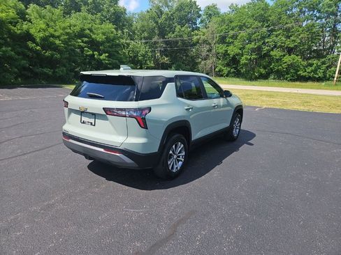 Used 2025 Chevrolet Equinox LT FWD image 7