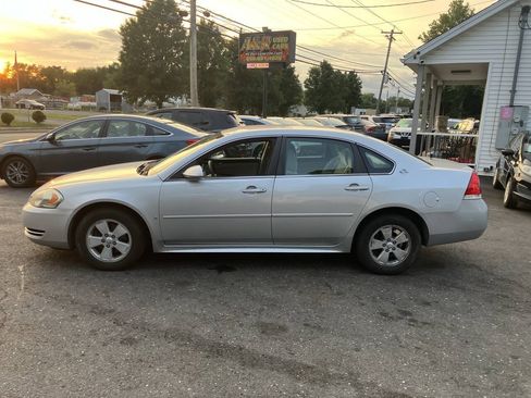 Used 2009 Chevrolet Impala LS FWD image 15
