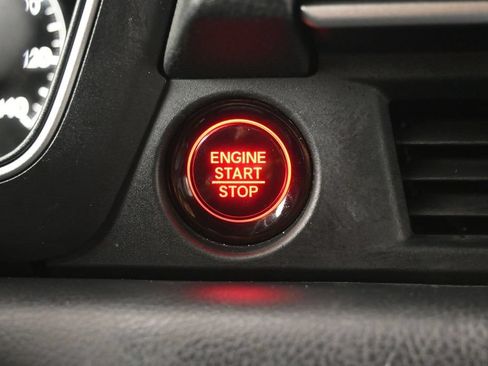 Used 2023 Honda Pilot EX-L image 15