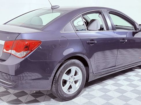 Used 2015 Chevrolet Cruze LT FWD image 3