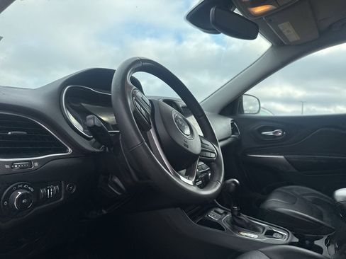 Used 2022 Jeep Cherokee Latitude Lux image 26