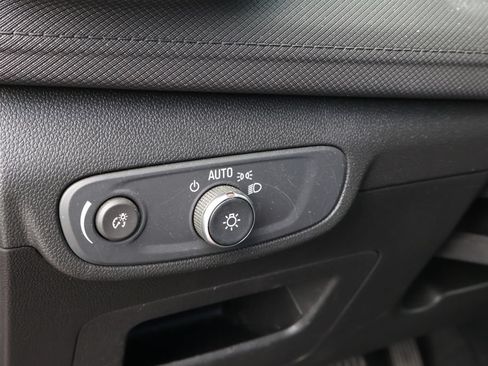 Used 2024 Chevrolet TrailBlazer LT w/ LT Cold Weather Package FWD image 14