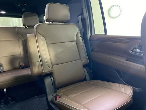 Used 2024 Chevrolet Suburban High Country w/ Max Trailering Package image 14