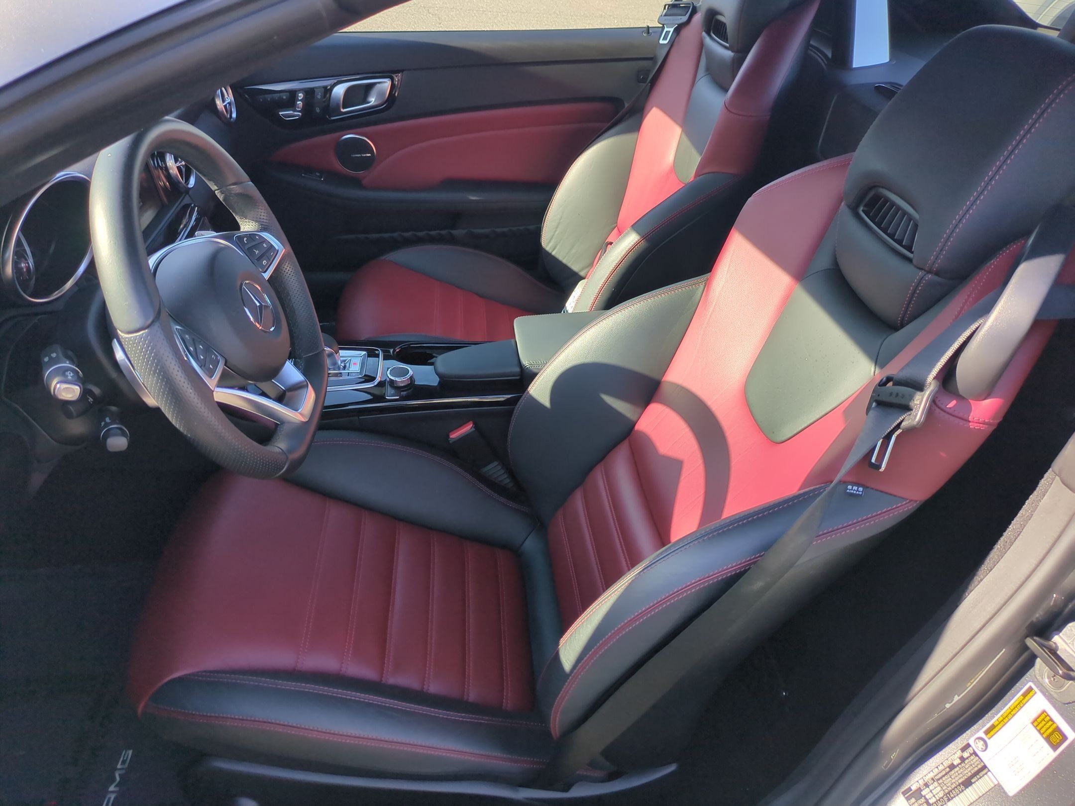 Used 2018 Mercedes-Benz SLC 300 image 15