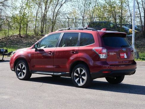 Used 2017 Subaru Forester 2.5i Limited AWD/4WD image 4