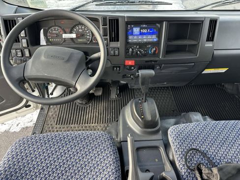 New 2025 Chevrolet Low Cab Forward image 6