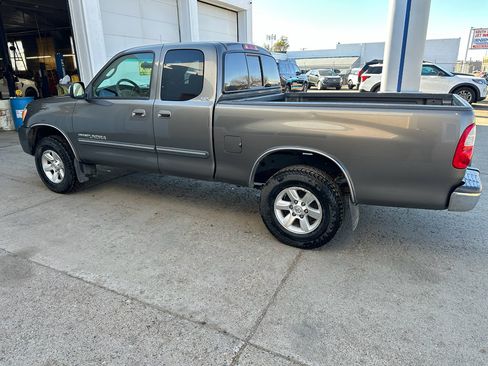 Used 2005 Toyota Tundra SR5 image 2