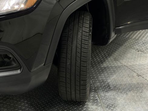 Used 2022 Jeep Compass Trailhawk image 34