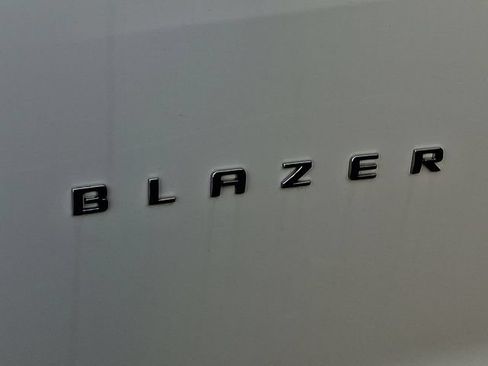 Used 2024 Chevrolet Blazer LT w/ Convenience Package AWD/4WD image 6
