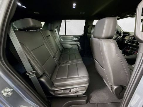 Used 2022 Chevrolet Tahoe Z71 w/ Luxury Package AWD/4WD image 29