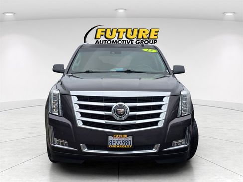 Used 2015 Cadillac Escalade ESV Premium image 2