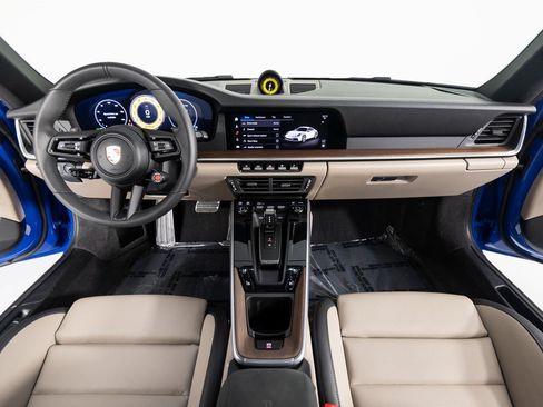 Certified 2025 Porsche 911 Carrera image 26