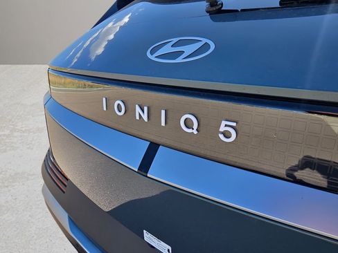 New 2026 Hyundai Ioniq 5 SEL image 10