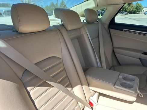 Used 2015 Ford Fusion Energi SE FWD image 33