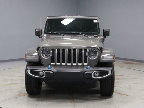 Used 2023 Jeep Wrangler Unlimited Sahara image 6