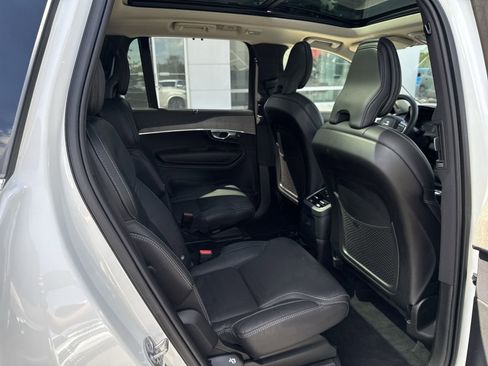 Used 2023 Volvo XC90 T8 Ultimate image 27