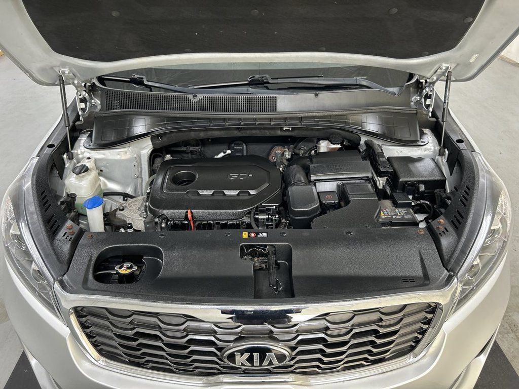 Used 2020 Kia Sorento LX w/ LX I4 Convenience Package AWD/4WD image 24