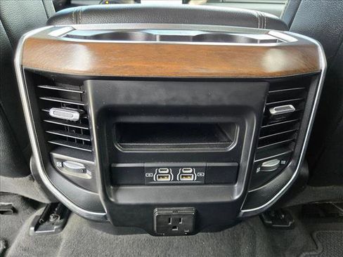 Used 2022 RAM 1500 Laramie w/ Laramie Southwest Edition AWD/4WD image 18
