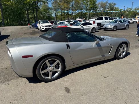 Used 2005 Chevrolet Corvette Convertible w/ Preferred Equipment Group RWD image 13