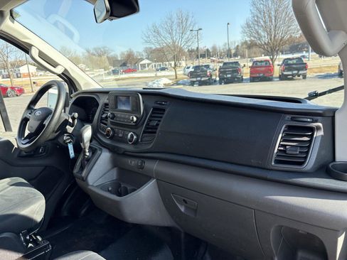 Used 2024 Ford Transit 250 Low Roof AWD w/ Exterior Upgrade Package image 21