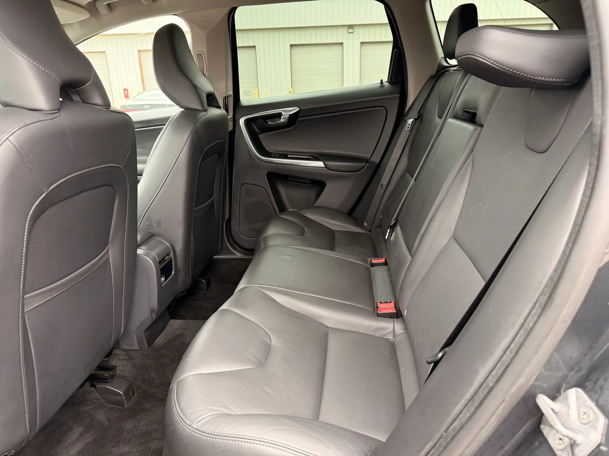 Used 2015 Volvo XC60 T5 w/ Proximity Package AWD/4WD image 21