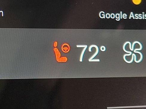 New 2026 Volvo XC90 B6 Plus w/ Protection Package Premier AWD/4WD image 16