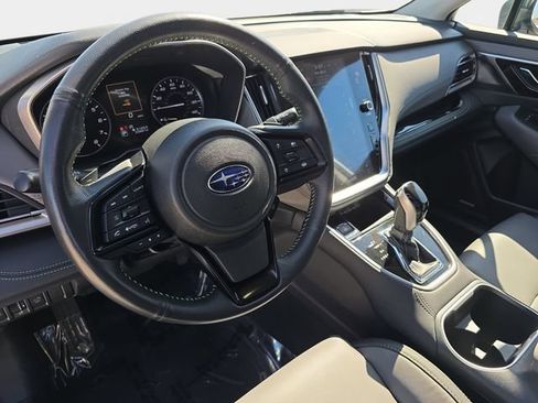 Used 2025 Subaru Outback Onyx Edition AWD/4WD image 19