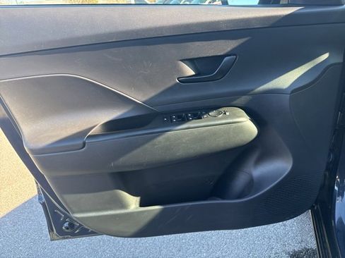 Used 2024 Hyundai Kona SEL image 11