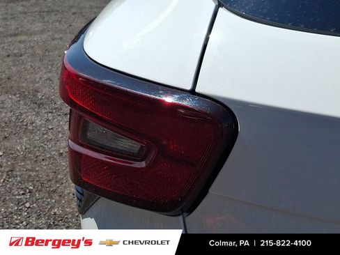 Certified 2024 Chevrolet Trax LT w/ Sunroof Package FWD image 31