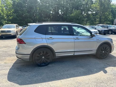 Used 2021 Volkswagen Tiguan SE R-Line AWD/4WD image 11