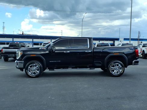 Used 2022 GMC Sierra 2500 SLT w/ SLT Premium Package AWD/4WD image 2