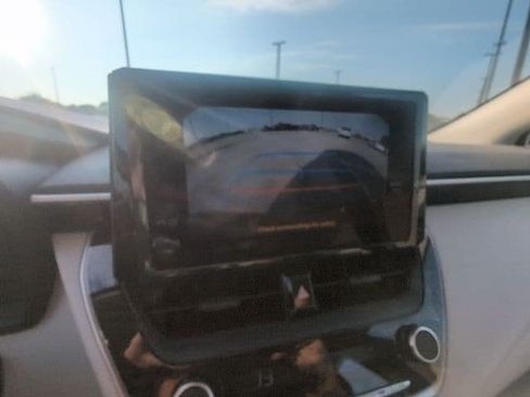 Used 2026 Toyota Corolla LE FWD image 14