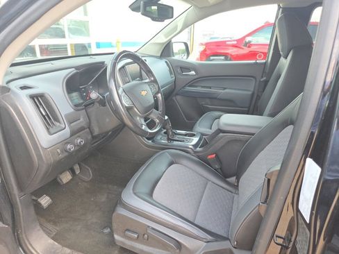 Used 2016 Chevrolet Colorado Z71 AWD/4WD image 12
