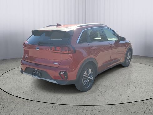 Used 2020 Kia Niro LXS image 4
